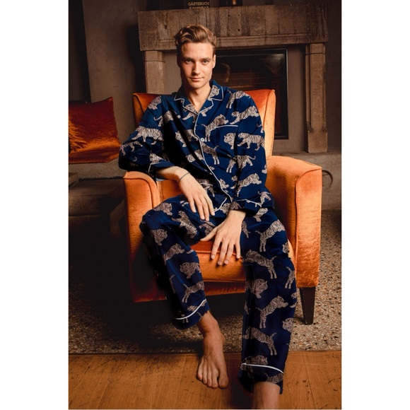 AVERIE Zayden Loungewear Long 2-Piece Set - Picture 1 of 4